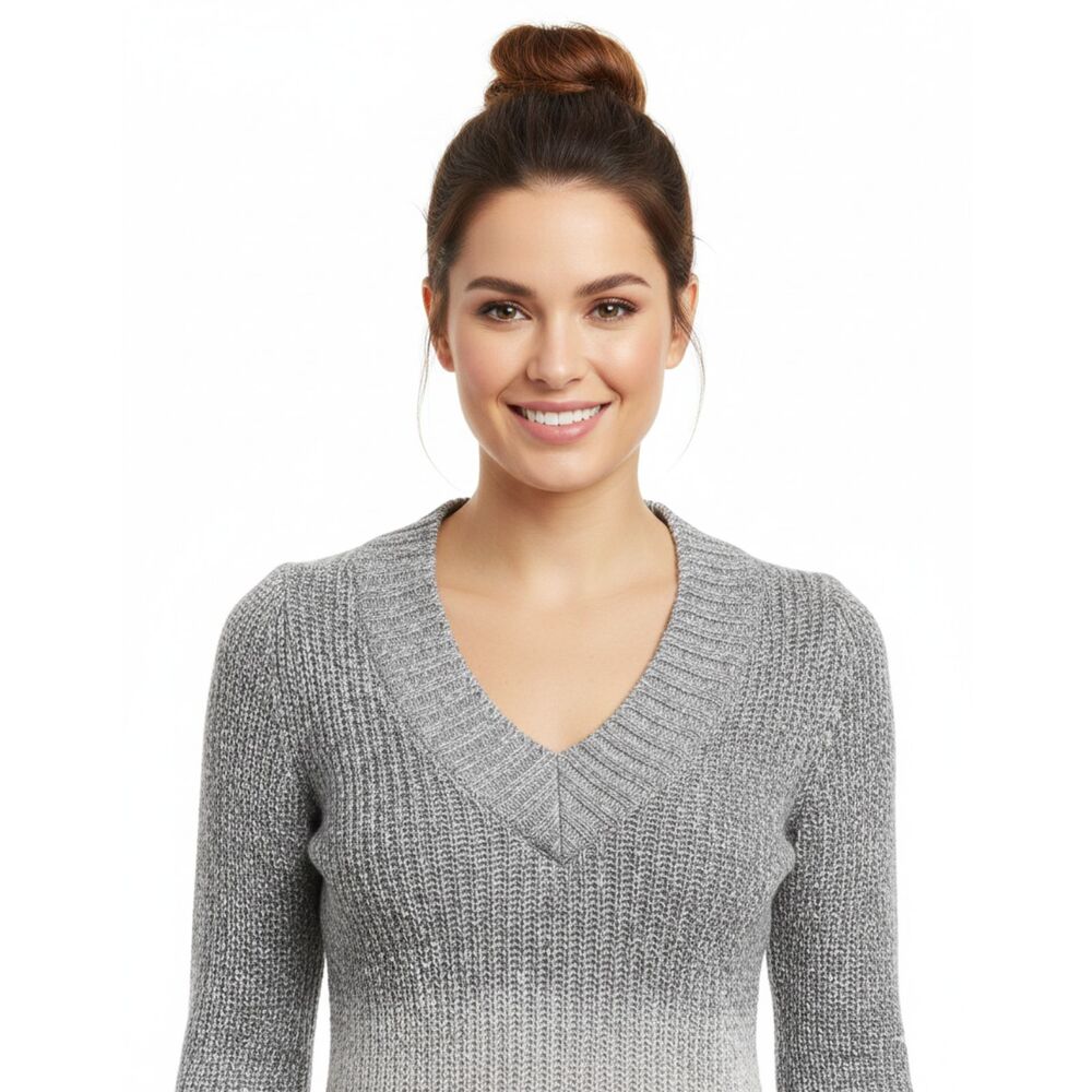 Arizona Jean Co Marled Grey Ribbed V-Neck Knit Sweater (M)
